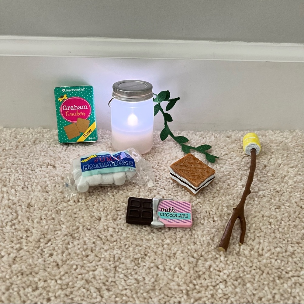 American Girl WellieWishers smores playset and light up camping lantern